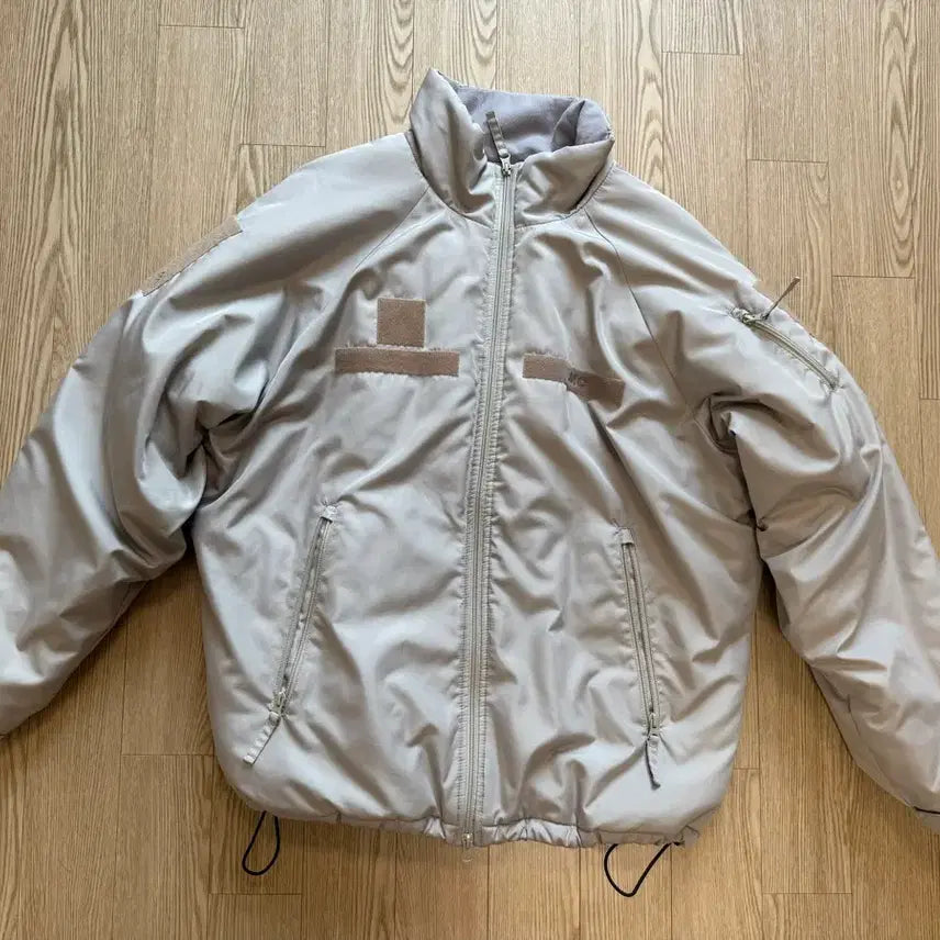 [SOLD OUT] [M] LMC 레벨7 신슐레이트 파카 베이지
