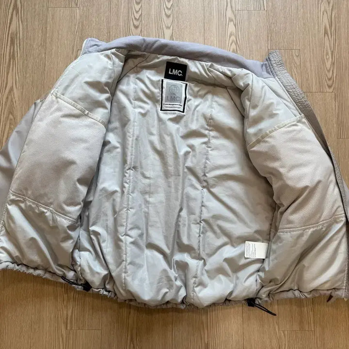 [SOLD OUT] [M] LMC 레벨7 신슐레이트 파카 베이지