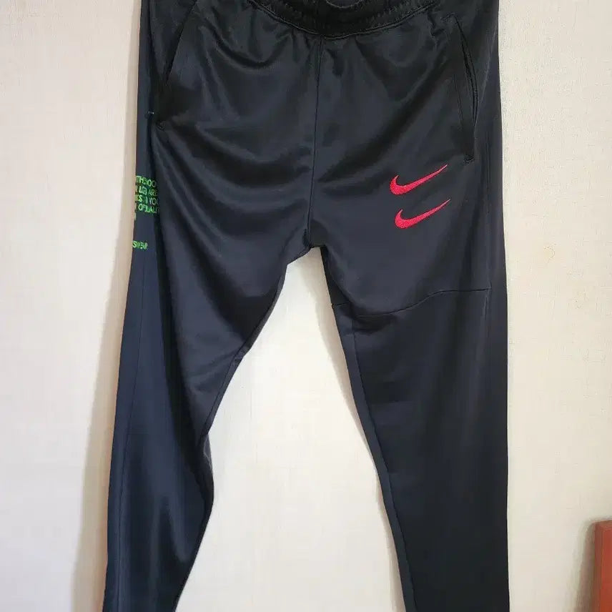 [BUNJANG] Nike Swoosh Training Pants Black / >상태최상< 나이키 스우시 트레이닝 팬츠 블랙 M(29-32가능) 팜