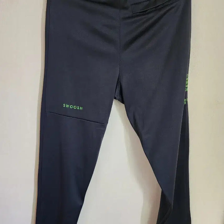 [BUNJANG] Nike Swoosh Training Pants Black / >상태최상< 나이키 스우시 트레이닝 팬츠 블랙 M(29-32가능) 팜