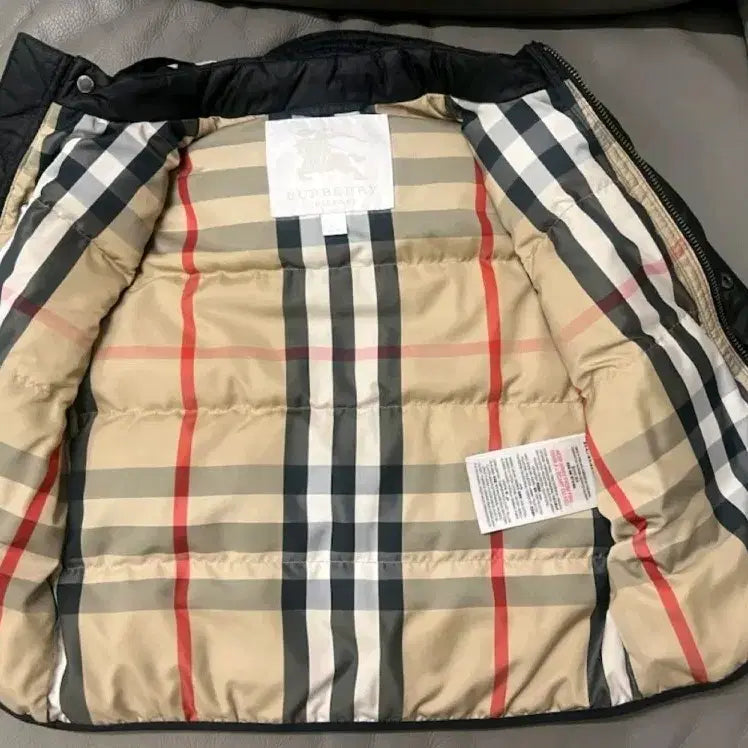 [SOLD OUT] 버버리 후드 패딩 조끼 블랙(키즈)
