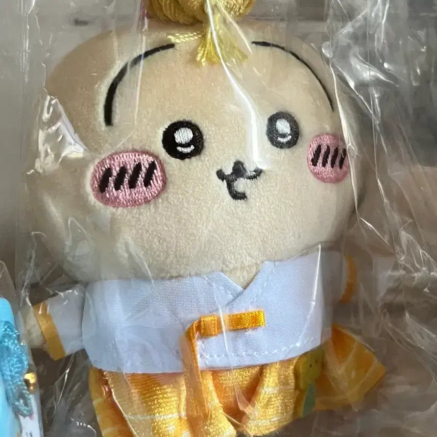 [BUNJANG] Monchichi Usagi Hanbok Mascot Doll / 먼작귀 우사기 한복 마스코트