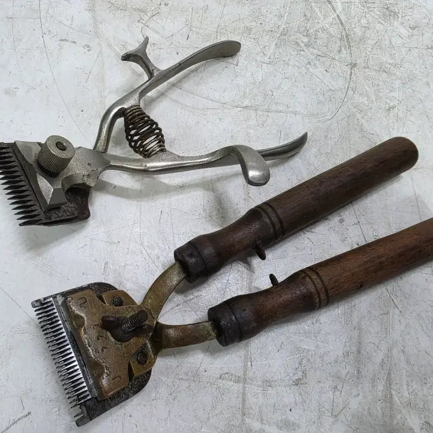 [BUNJANG] Vintage Manual Hair Clippers (Set of 2) / 바리깡 이발기