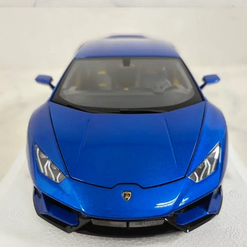 [BUNJANG] AutoArt 1:18 Lamborghini Huracan Evo Diecast Model / 1:18 다이캐스트 오토아트 람보르기니 우라칸 에보