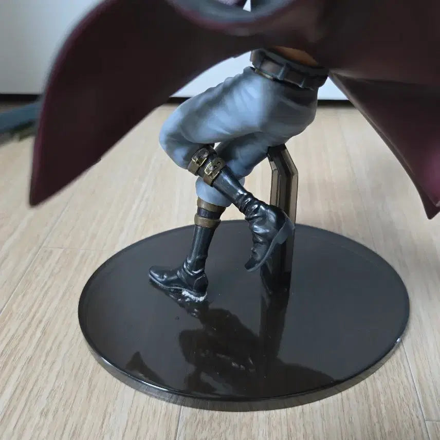 [BUNJANG] One Piece Dracule Mihawk Figure / 원피스 쥬라큘 미호크 피규어