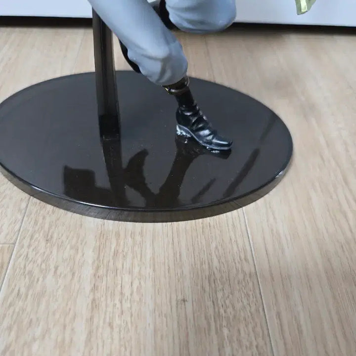 [BUNJANG] One Piece Dracule Mihawk Figure / 원피스 쥬라큘 미호크 피규어
