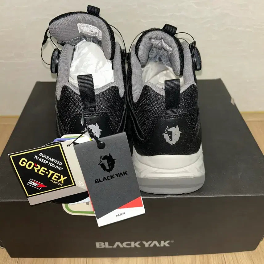 [SOLD OUT] 블랙야크 알파인 트렉 GTX 270mm 고어텍스 등산화 (새제품 19만원