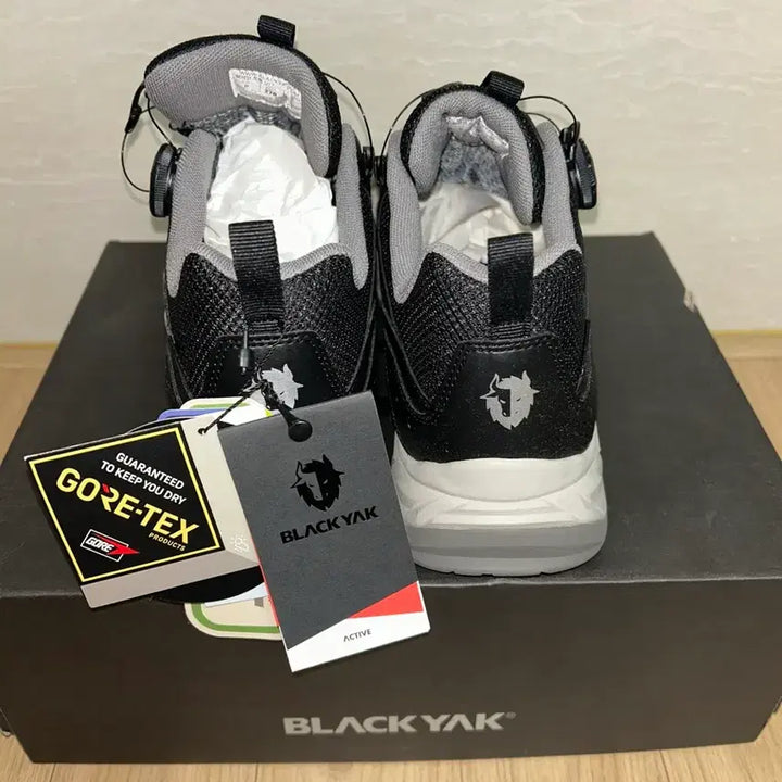 [SOLD OUT] 블랙야크 알파인 트렉 GTX 270mm 고어텍스 등산화 (새제품 19만원