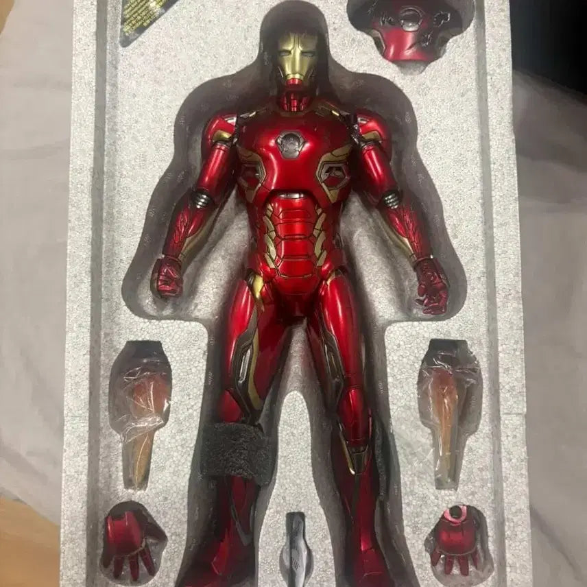 [BUNJANG] Hot Toys Iron Man Mark 45 Figure / 핫토이 아이언맨 마크 45 판매합니다.