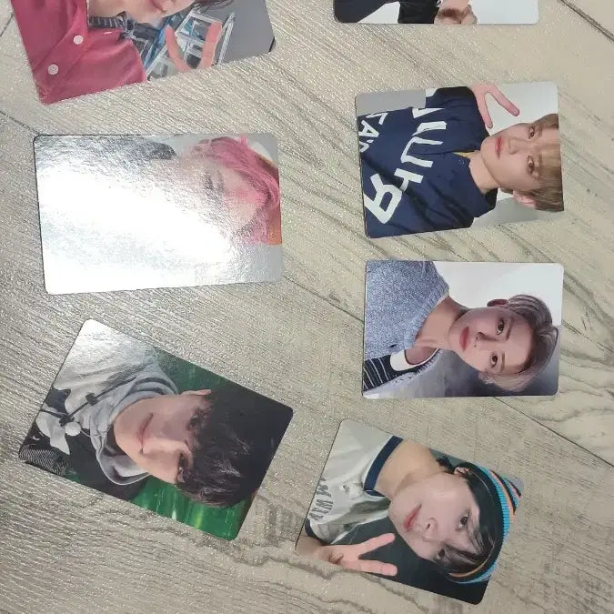 [BUNJANG] NCT DREAM DREAM QUEST Pouch, Photocard, and Socks Bundle Set / NCT DREAM  굿즈와 싸인포토 세트