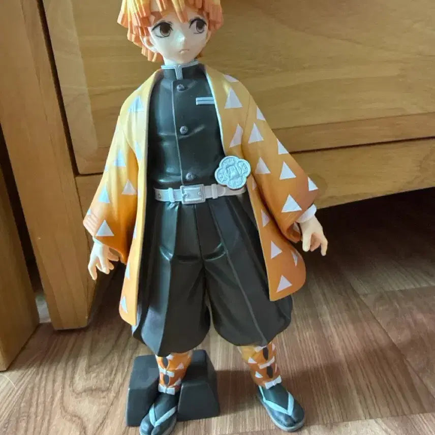 [BUNJANG] Agatsuma Zenitsu Figure / 귀멸의 칼날 젠이츠 피규어 팔아요