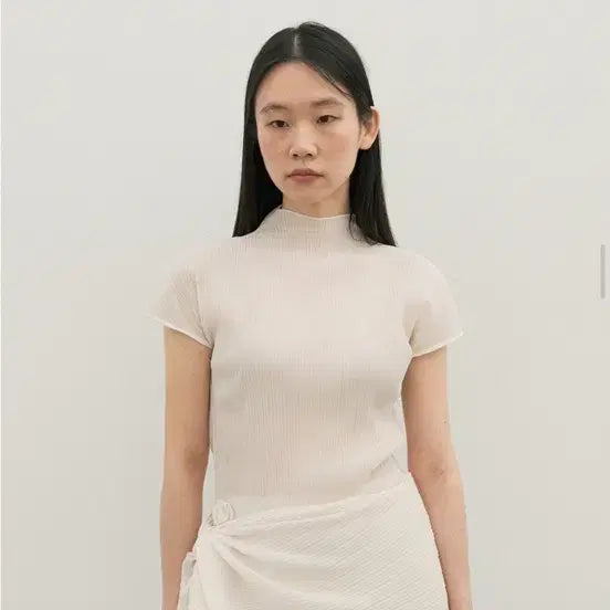 [SOLD OUT] 르누이 모크넥 플리츠 탑 , 머플러, 스커트 세트