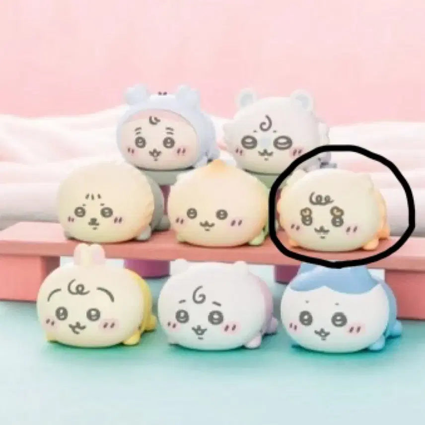 [BUNJANG] Baby Chiikawa Crawling Figure Shisha / 베이비 치이카와 엉금엉금 피규어 시샤