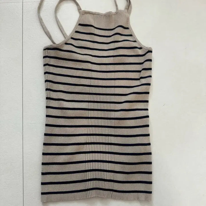 [BUNJANG] Beige Stripe Knit Top / 베이지 스트라이프 니트 탑