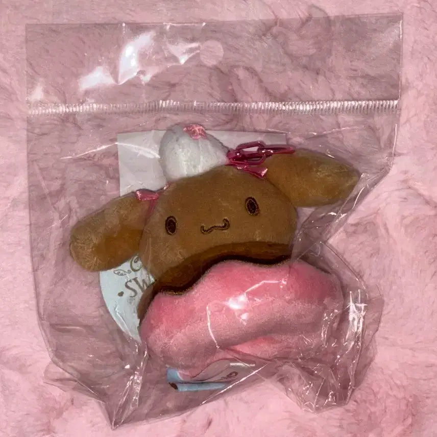 [SOLD OUT] 산리오 시나모롤 스위트카페 모카 도너츠 도넛 인형 키링