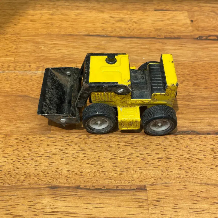 [SOLD OUT] Vintage Toy Truck no.4