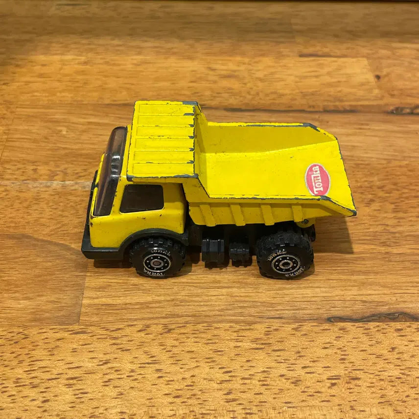 [SOLD OUT] Vintage Toy Truck no.6