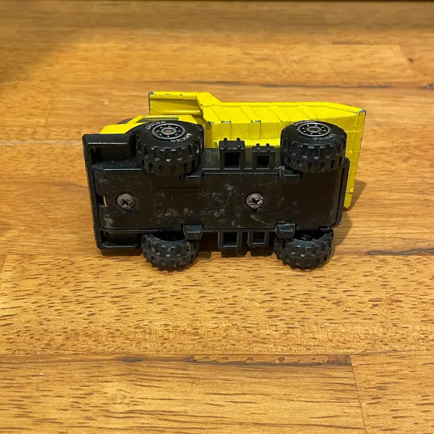 [SOLD OUT] Vintage Toy Truck no.6