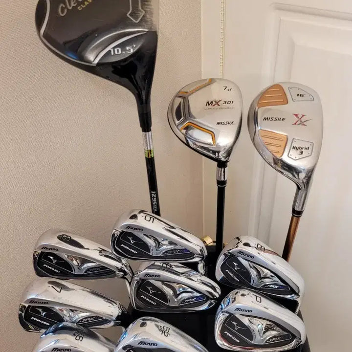 [BUNJANG] Mizuno JPX E3 Forged Graphite Iron Set with Cleveland, Missile, Cougar, and Mercedes Benz Golf Bag / + 미즈노 + 남성용 골프채 풀세트