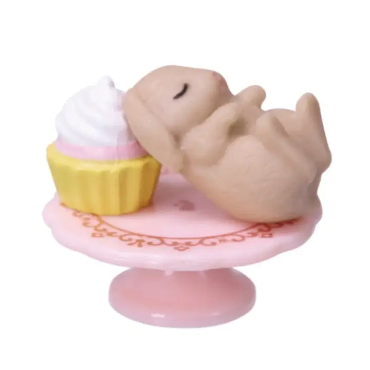 [SOLD OUT] 토끼 양과자 2 본점 가챠 피규어 디저트 케이크