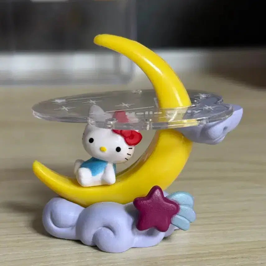 [BUNJANG] Hello Kitty Moon Figure / 헬로키티 문 피규어