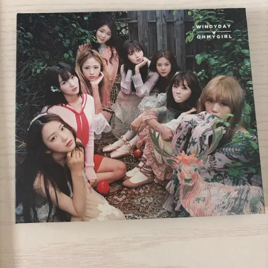 [BUNJANG] Oh My Girl Windy Day Signed Album / 오마이걸 친필싸인앨범