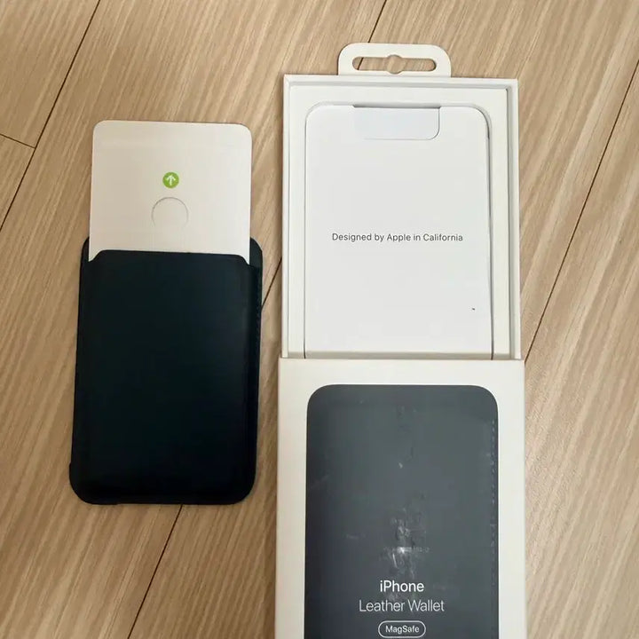 [BUNJANG] Apple MagSafe Leather Wallet (2nd Gen) - Forest Green / 아이폰 맥세이프 가죽 카드지갑 2세대