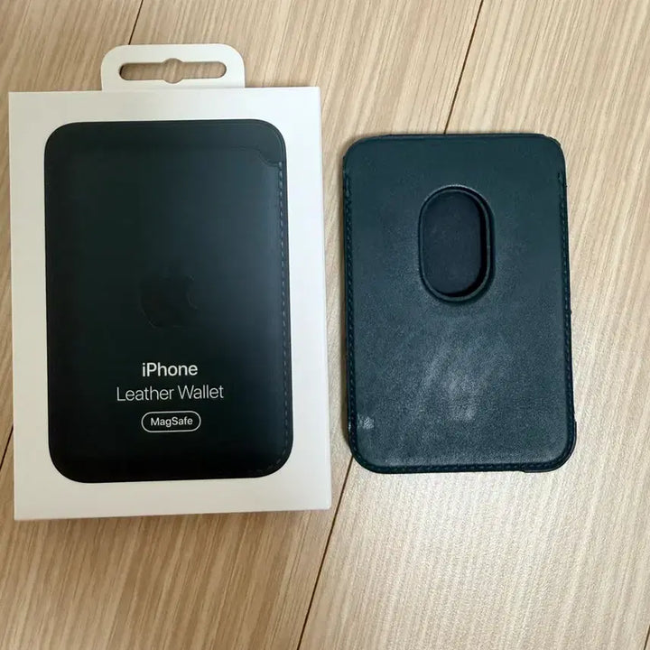 [BUNJANG] Apple MagSafe Leather Wallet (2nd Gen) - Forest Green / 아이폰 맥세이프 가죽 카드지갑 2세대