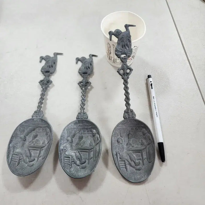 [BUNJANG] Vintage Holland Zinc Alloy Figurine (22cm) / 1개에15000원 옛날 홀랜드(네덜란드)  아연합금 높이22cm