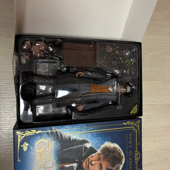 [SOLD OUT] 뉴트 스캐맨더 1/6 스케일 피규어 워너브라더스