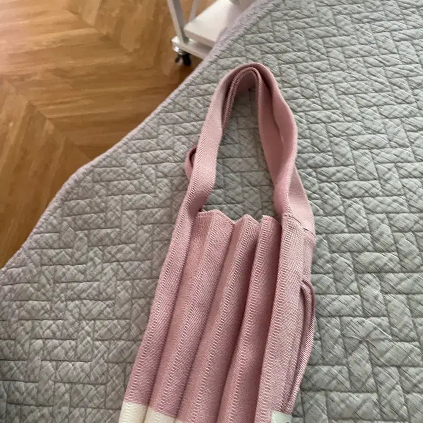 [BUNJANG] Joseph &amp; Stacey Lucky Pleats Knit Bag / 정품  조셉 앤 스테이시