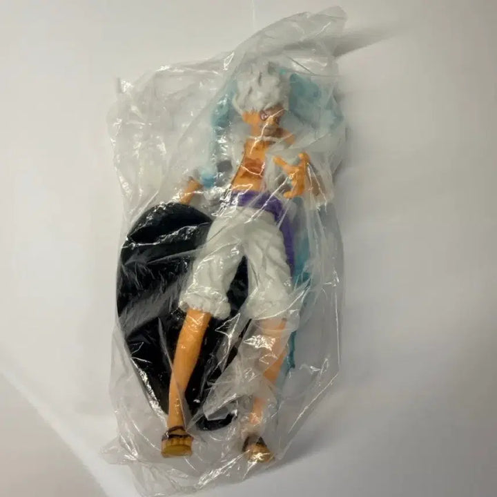 [BUNJANG] One Piece Luffy Gear 5 Sun God Nika Figure (Unsealed) / [개급처] 원피스 루피 기어 5 [태양신 니카] (단순 개봉)