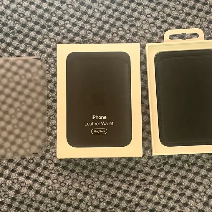 [BUNJANG] Apple Genuine iPhone 13 mini MagSafe Leather Wallet - Forest Green / 애플정품 13미니 맥세이프 가죽케이스-포레스트 그린