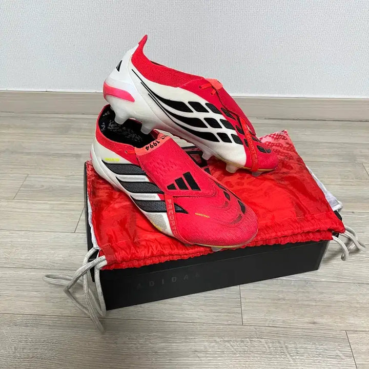 [SOLD OUT] 아디다스 프레데터26 ft ag 260