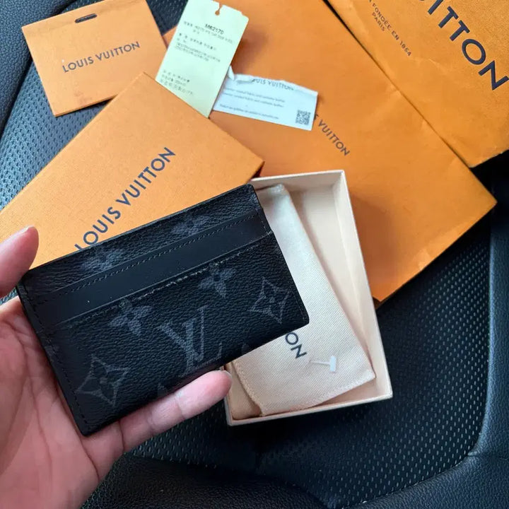 [BUNJANG] Louis Vuitton Eclipse Monogram Card Holder / 루이비통 카드지갑 이클립스 모노그램