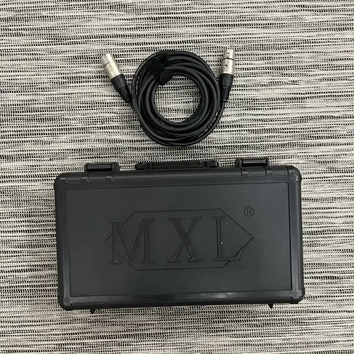 [BUNJANG] MXL 2006 Condenser Microphone Full Set with Cable / MXL 2006 콘덴서 마이크 풀세트 (+케이블)