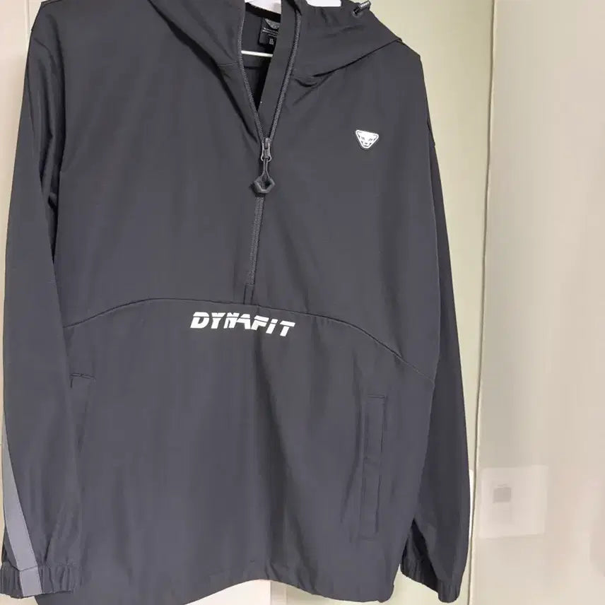 [SOLD OUT] 다이나핏 바람막이