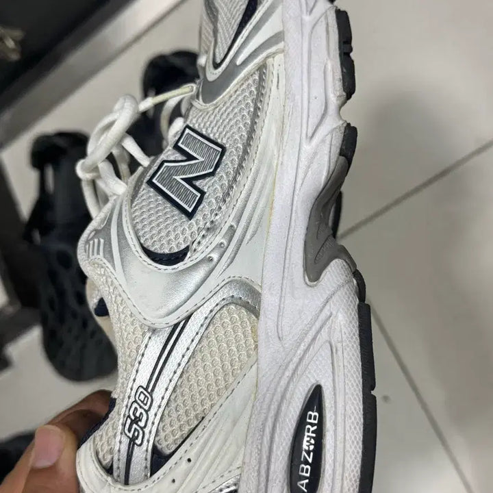 [SOLD OUT] 뉴발란스530 260사이즈