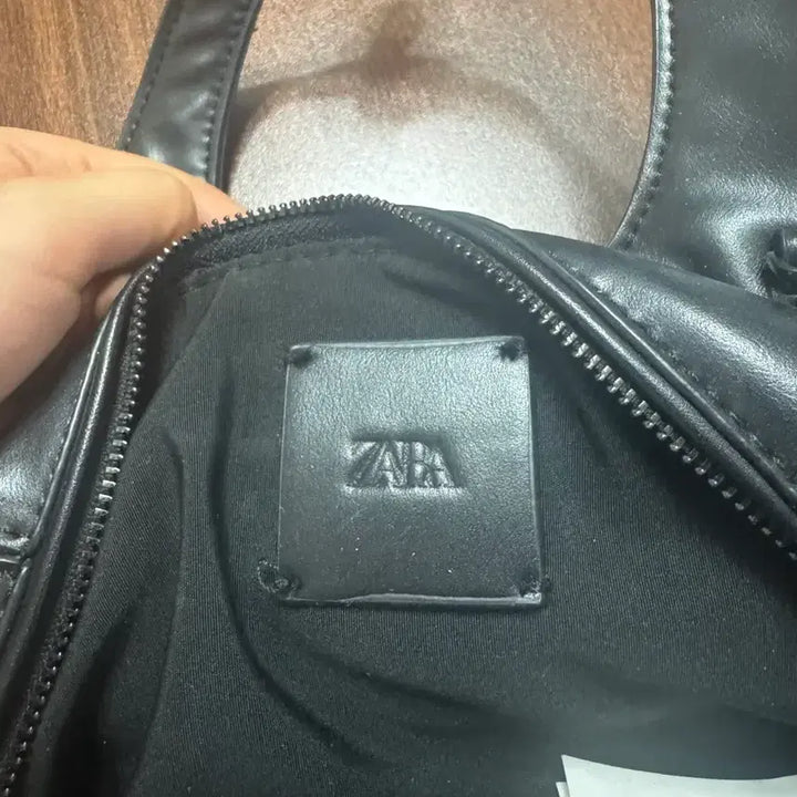 [BUNJANG] Zara Leather Mini Tote Bag Black / 자라 레더 미니 토트백 블랙