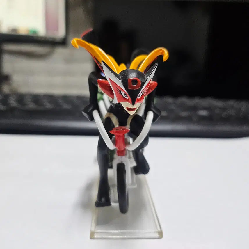 [BUNJANG] Unifive Yatterman Doronjo Crew Tricycle Figure Regular Version / [유니파이브] 얏타맨 도론조일당 삼륜자전거 피규어 일반 버전