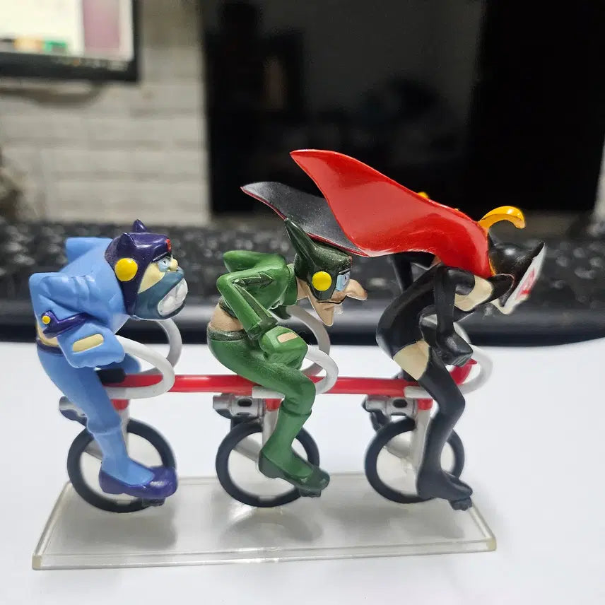 [BUNJANG] Unifive Yatterman Doronjo Crew Tricycle Figure Regular Version / [유니파이브] 얏타맨 도론조일당 삼륜자전거 피규어 일반 버전