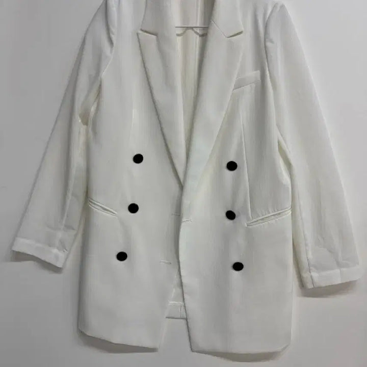 [BUNJANG] Sisley Double Button Jacket White / 더블 버튼 재킷 화이트.