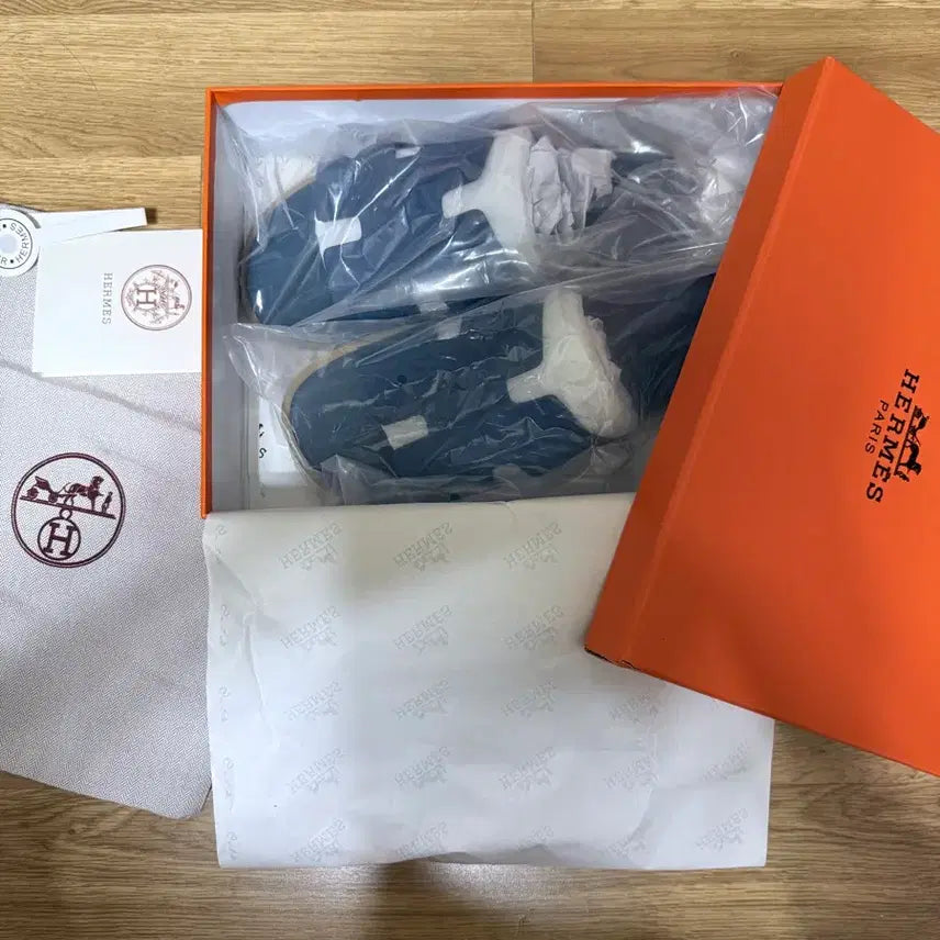 [BUNJANG] Hermes Izmir Slippers Size 42 / 에르메스 이즈미르 슬리퍼 42
