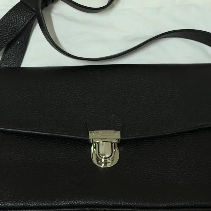 [BUNJANG] Ribbon Light Regan Shoulder Bag Black / 리본빛 리건 숄더백