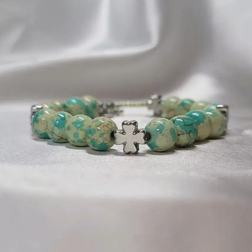 [BUNJANG] Mint Sediment Jasper Stone Clover Charm Bracelet / 민트 세디먼트 재스퍼 원석 클로버 장식 팔찌