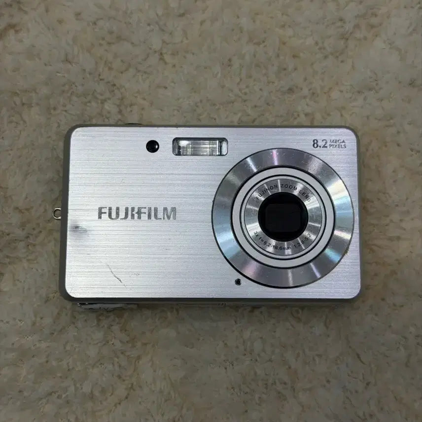 [BUNJANG] Fujifilm Finepix J10 Vintage Digital Camera / Fujifilm finepix j10 빈티지 카메라