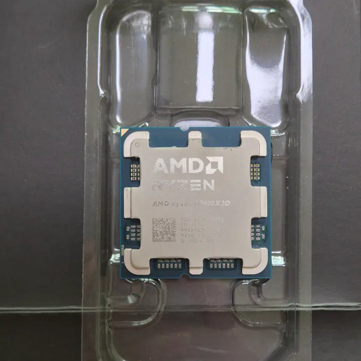 [BUNJANG] AMD Ryzen 7 9800X3D Processor / AMD 라이젠7-6세대 9800X3D 정품 판매
