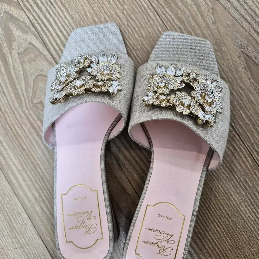[BUNJANG] Roger Vivier Buckle Mules 35.5 (225-230) / 로저비비에 뮬 35.5(225-230)
