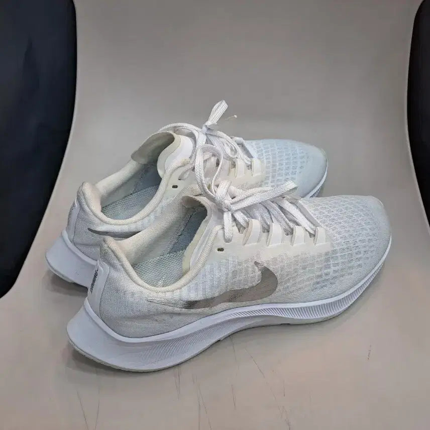 [BUNJANG] Nike Air Zoom Pegasus 37 White Running Shoes / 나이키 에어 줌 페가수스 37 화이트 250mm