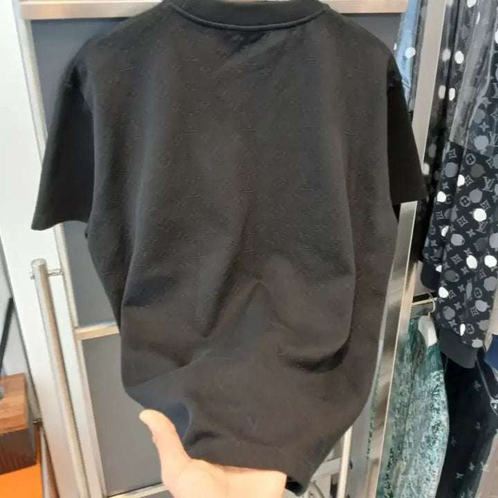 [BUNJANG] Louis Vuitton Full Monogram Pocket Short-Sleeve T-Shirt XL / 루이비통 백 풀 모노그램 포켓 반팔